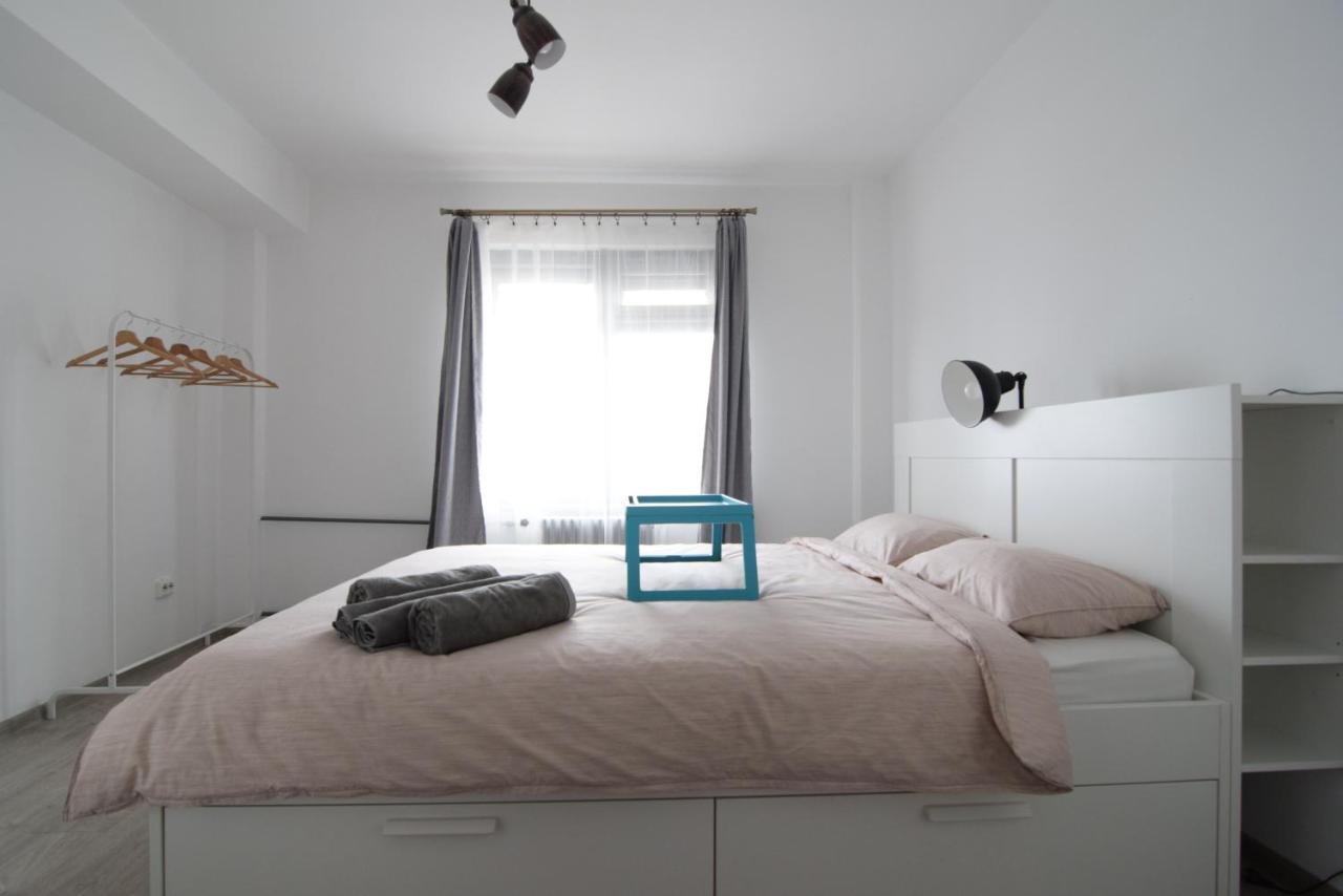 Scandinavian Style And Amazing View Over The City Apartment Bucharest